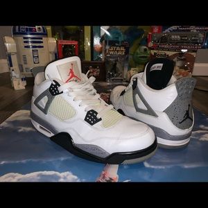 Air Jordan 4 Retro